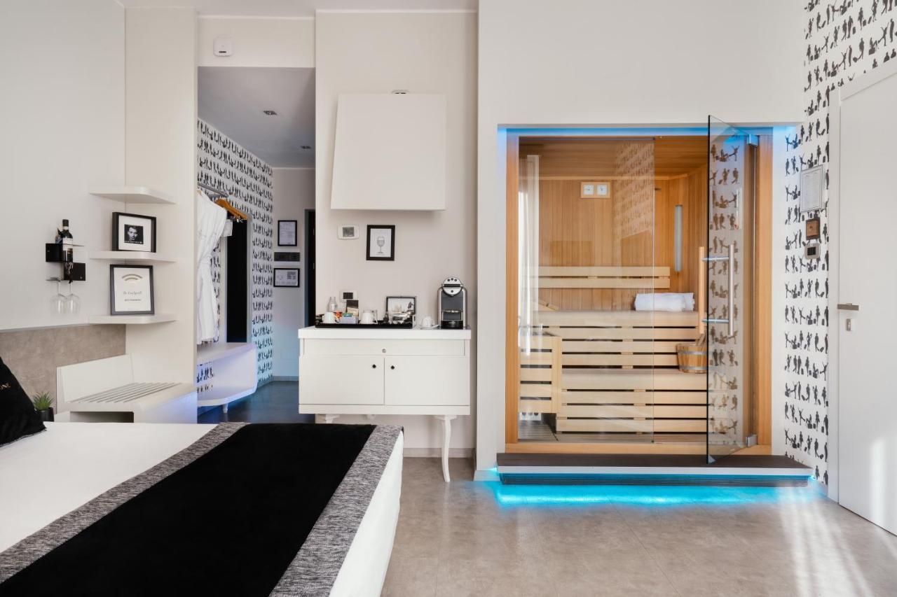 Montenapoleone Suites Milano Esterno foto